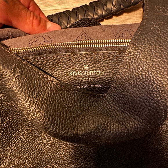 Louis Vuitton Monogram Carmel Mahina Hobo Bag - Picture 5 of 16